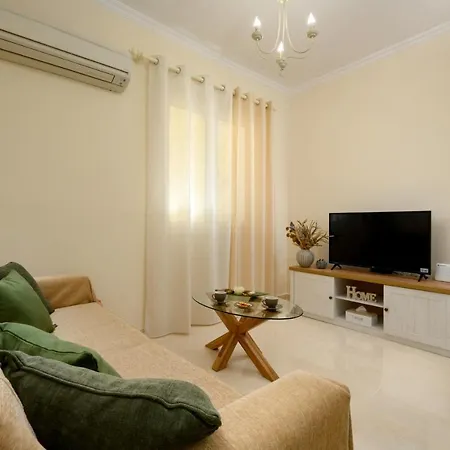 Nostalgia City Apartment *